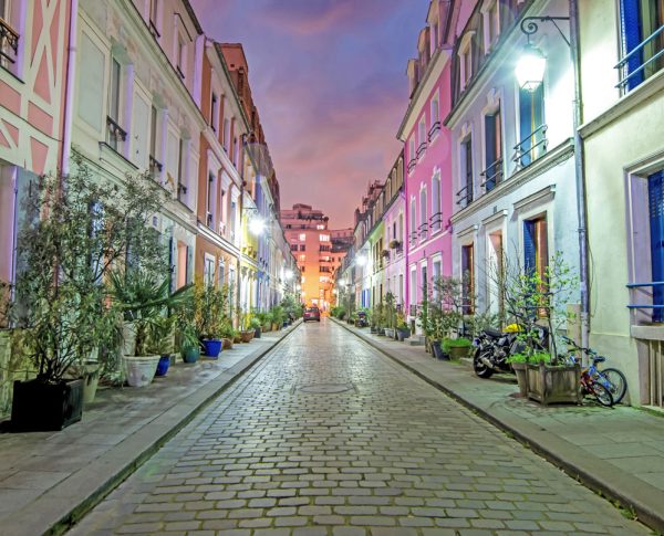 det_paris_rue_cremieux_adobestock_141216480