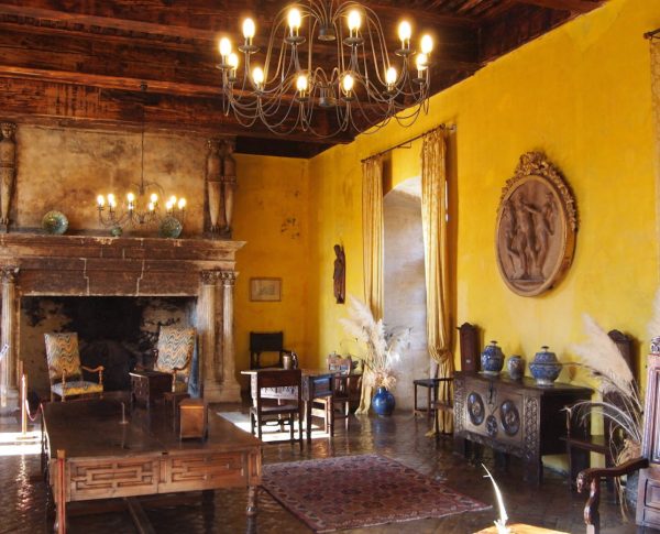 le-chateau-neuf-est-une-grande-demeure-de-plaisance-photo-fondation-l-vibert-1619009826